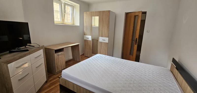 Colentina, Doamna Ghica, str. Trei scaune, centrala proprie, renovata